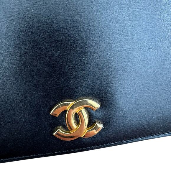 CHANEL Flap Bag Smooth Leather Black 24K Chain Vintage 80s RARE - Picture 3 of 15